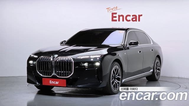 BMW 7 Series 2024 — ფოტო 1/20