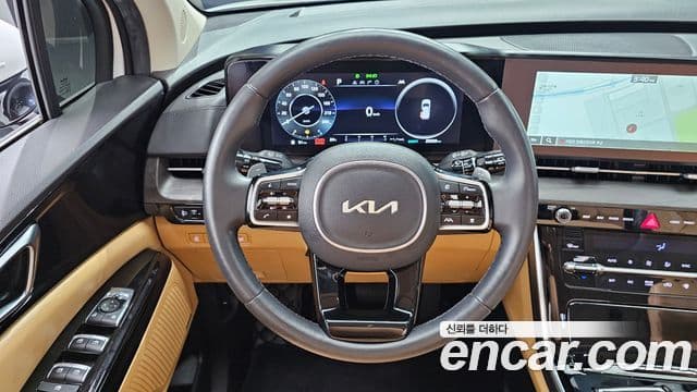 Kia Carnival 2023 — Фото 13/20