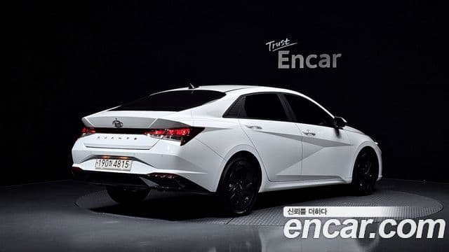 Hyundai Avante 2023 — Фото 2/20