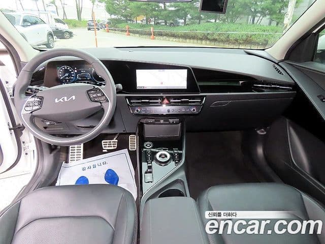 Kia Niro 2022 — Şəkil 10/20