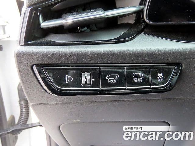 Kia Niro 2022 — Şəkil 13/20