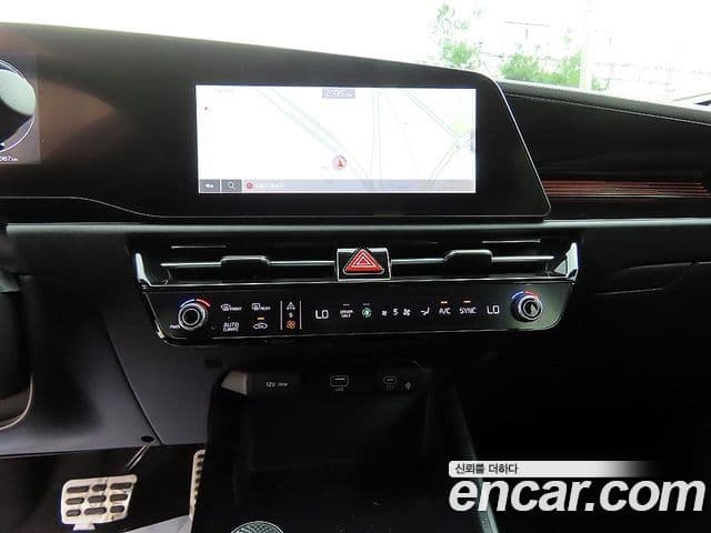Kia Niro 2022 — Şəkil 17/20