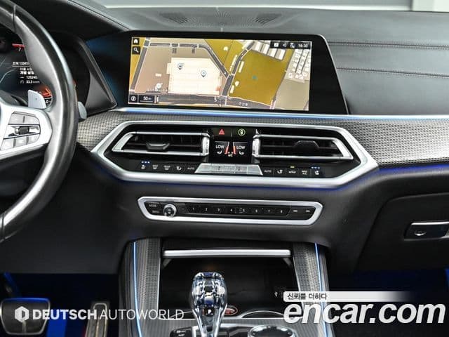 BMW X5 2020 — Photo 19/20