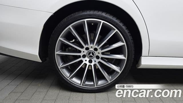 Mercedes-Benz E-Class 2022 — Şəkil 4/20