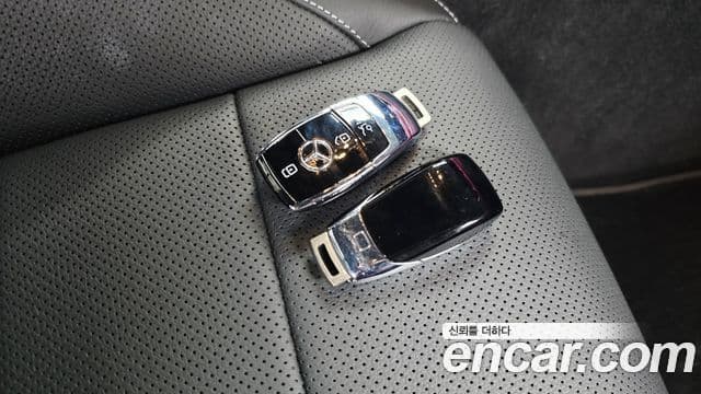 Mercedes-Benz E-Class 2022 — Şəkil 15/20