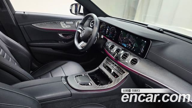 Mercedes-Benz E-Class 2022 — Şəkil 18/20