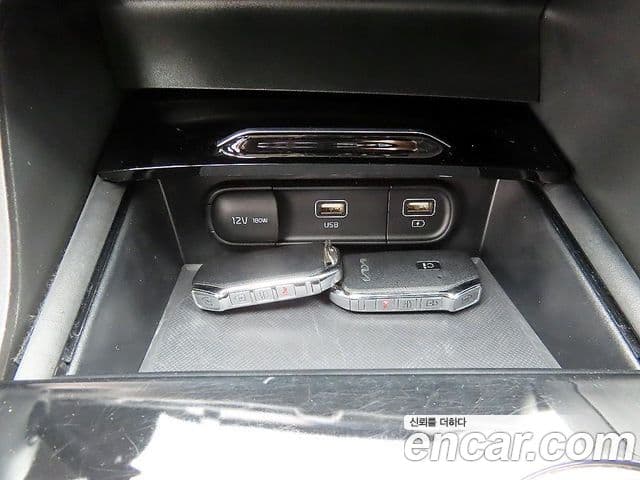 Kia K5 2022 — Şəkil 17/20