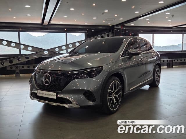 Mercedes-Benz EQE SUV 2025 — Photo 4/20