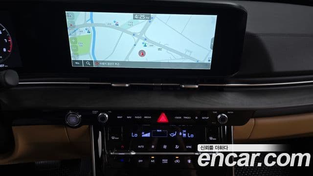 Kia Carnival 2023 — Şəkil 13/20