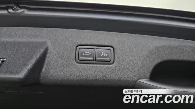 Kia Carnival 2023 — Şəkil 19/20