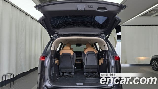 Kia Carnival 2023 — Şəkil 20/20