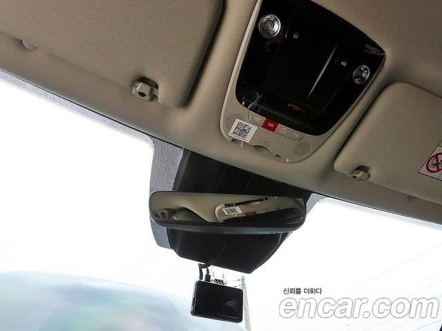 Kia K5 2022 — ფოტო 15/19