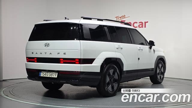 Hyundai Santa Fe 2024 — ფოტო 2/20
