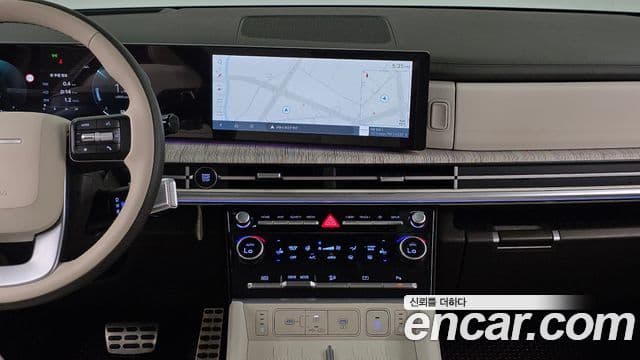 Hyundai Santa Fe 2024 — ფოტო 14/20