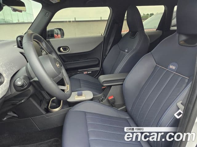 Mini Cooper S 2025 — фото 9 из 20