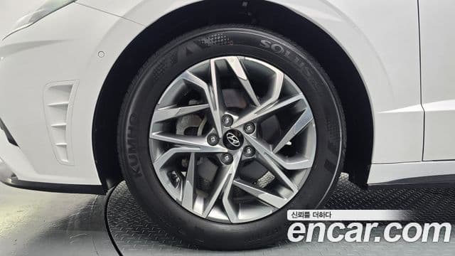 Hyundai Sonata 2022 — ფოტო 5/20