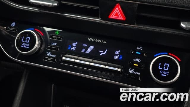 Hyundai Sonata 2022 — ფოტო 18/20