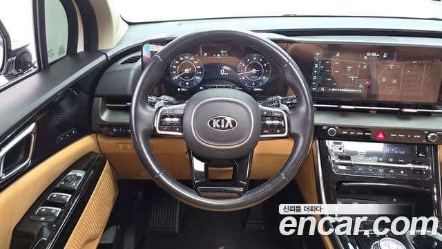 Kia Carnival 2020 — фото 13 из 20