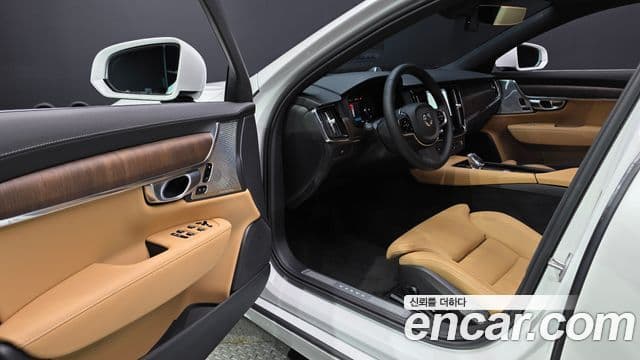 Volvo S90 2023 — Şəkil 10/20