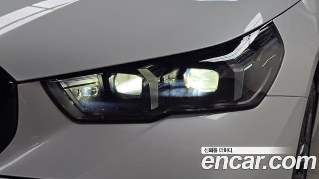 BMW 5 Series 2025 — Photo 22/33