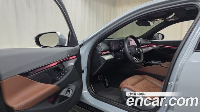 BMW 5 Series 2024 — фото 10 из 20
