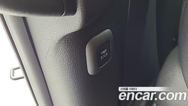 Toyota Sienna 2025 — Şəkil 17/20