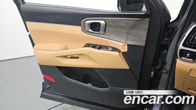Kia Sorento 2022 — Photo 3/31