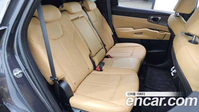 Kia Sorento 2022 — Photo 12/31