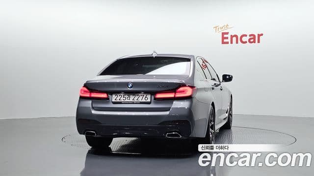 BMW 5 Series 2023 — ფოტო 3/20