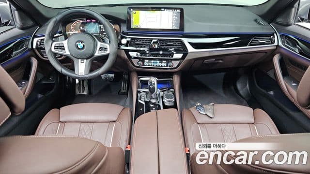 BMW 5 Series 2023 — ფოტო 6/20