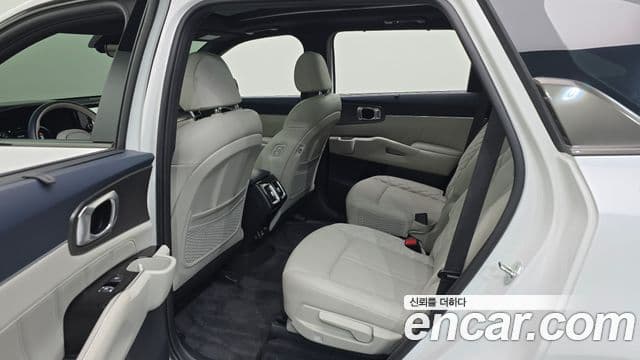 Kia Sorento 2023 — ფოტო 11/20