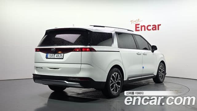 Kia Carnival 2021 — Фото 2/20