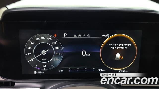 Kia Carnival 2021 — Фото 8/20