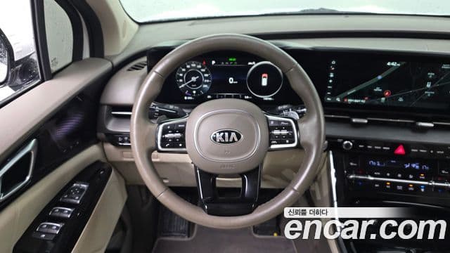 Kia Carnival 2021 — Фото 14/20