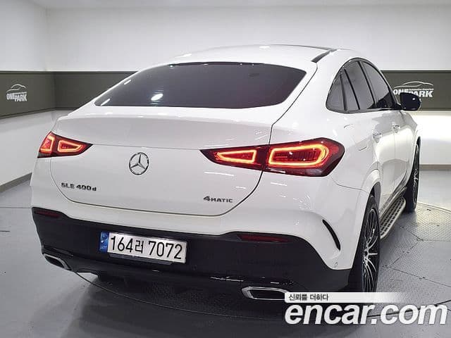 Mercedes-Benz GLE-Class 2022 — ფოტო 2/20