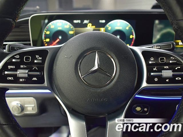 Mercedes-Benz GLE-Class 2022 — ფოტო 5/20