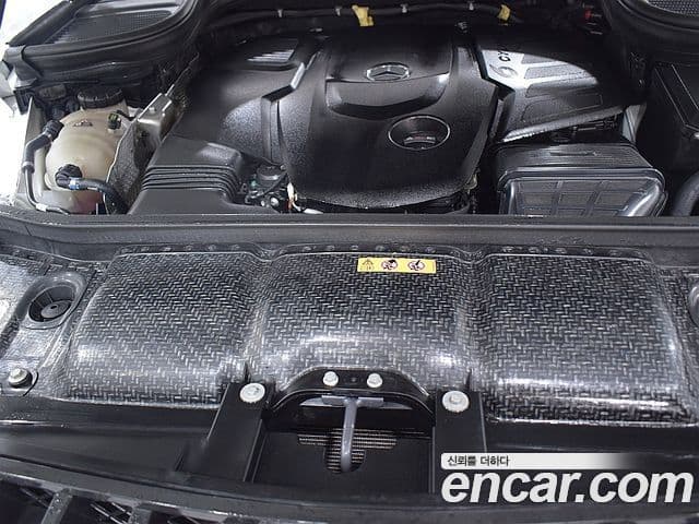 Mercedes-Benz GLE-Class 2022 — ფოტო 18/20