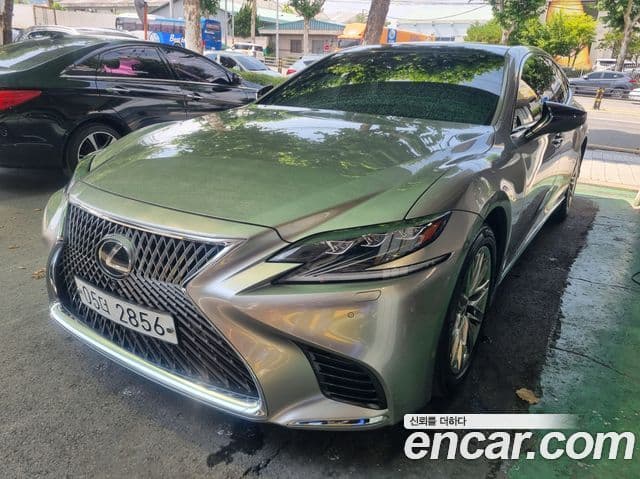 Lexus LS500 2018 — ფოტო 2/20