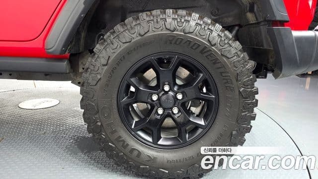 Jeep Wrangler 2018 — Photo 26/28