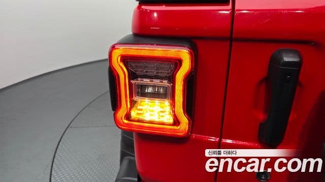 Jeep Wrangler 2018 — Photo 8/28