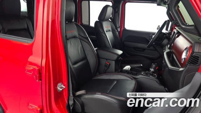 Jeep Wrangler 2018 — Photo 28/28