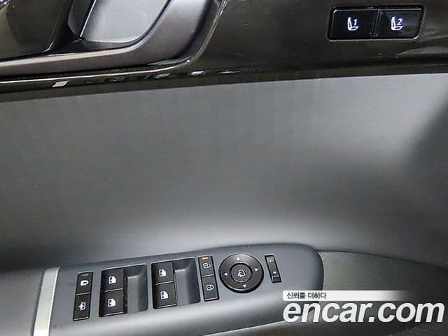 Hyundai Grandeur 2025 — Фото 13/20