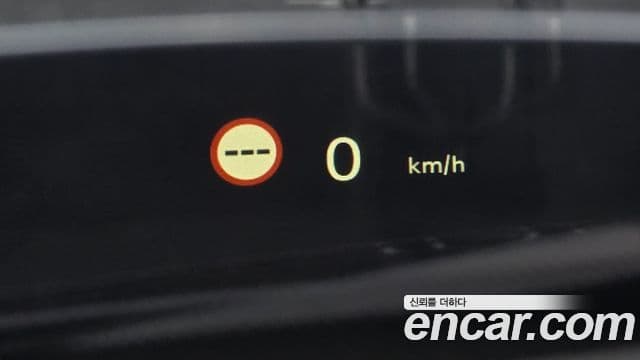 Mini Cooper Electric 2023 — ფოტო 10/30