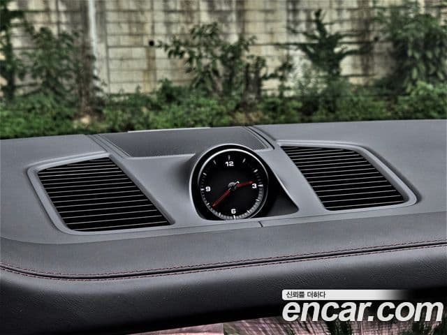 Porsche Cayenne 2023 — Şəkil 14/20