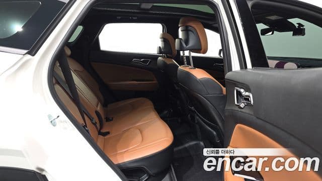 Kia Sportage 2023 — Şəkil 12/20