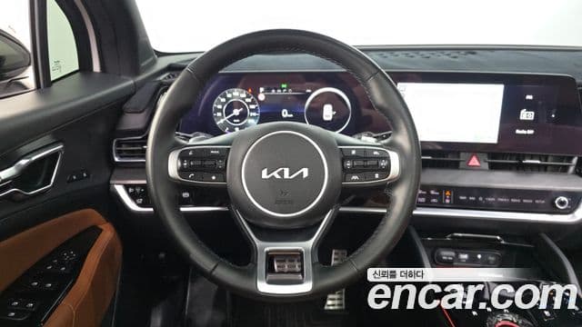 Kia Sportage 2023 — Şəkil 13/20