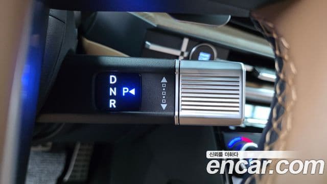 Hyundai Santa Fe 2025 — фото 9 из 20