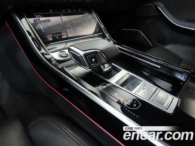 Audi A8 2021 — ფოტო 6/20