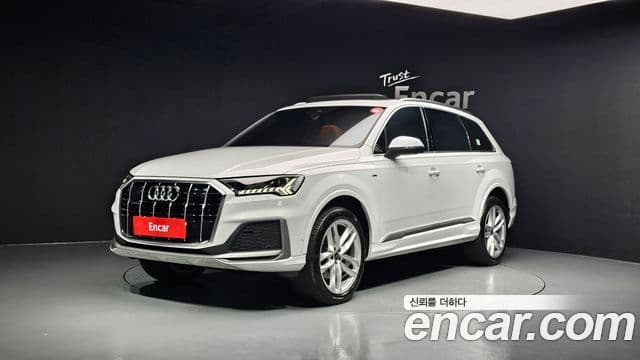 Audi Q7 2023 — Photo 12/20