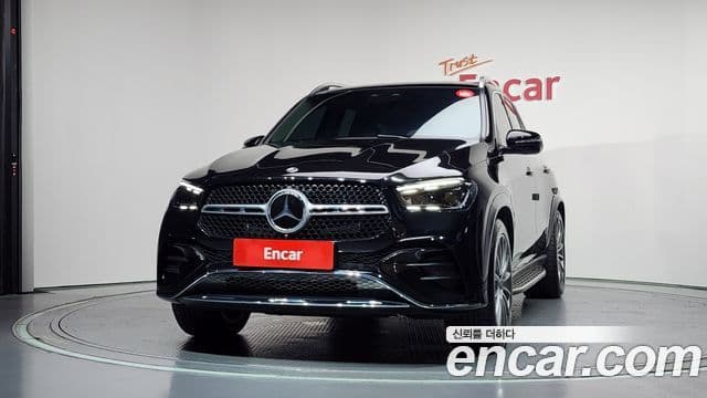 Mercedes-Benz GLE-Class 2024 — Photo 8/33